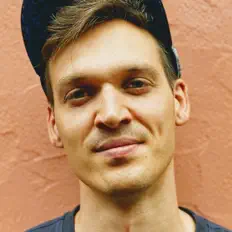 Quentin Berger सुनें, म्यूज़िक वीडियो देखें, बायो पढ़ें, दौरे की तारीखें और बहुत कुछ देखें!