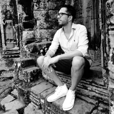 Escucha a Nall, mira videos musicales, lee su biografía, consulta las fechas de las gira y más.