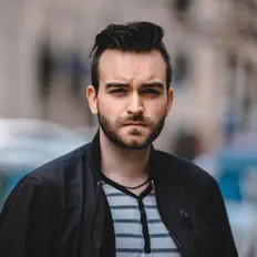 Ouve DËKAY, vê vídeos de música, lê a biografia, vê as datas da digressão e muito mais!