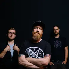Dengarkan Who Brought the Dog, tonton video musik, baca bio, lihat tanggal tur & lainnya!