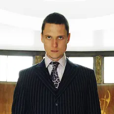 Adult Cinema सुनें, म्यूज़िक वीडियो देखें, बायो पढ़ें, दौरे की तारीखें और बहुत कुछ देखें!