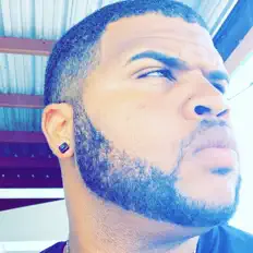 Spade Spittahを聴いたり、ミュージックビデオを鑑賞したり、経歴やツアー日程などを確認したりしましょう！