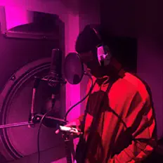 Dengarkan Skeemz R1, tonton video musik, baca bio, lihat tanggal tur & lainnya!