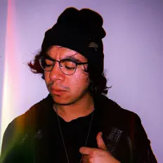 收听 Brian Fire、观看音乐视频、阅读小传、查看巡演日期等 ！