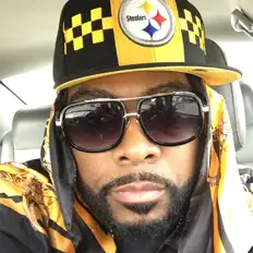 Ascolta Willie Staxx, guarda video musicali, leggi la biografia, vedi le date del tour & altro!