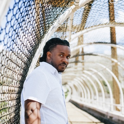 Listen to Dee Brown, watch music videos, read bio, see tour dates & more!