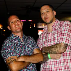 Ascolta Gloomy City Music, guarda video musicali, leggi la biografia, vedi le date del tour & altro!