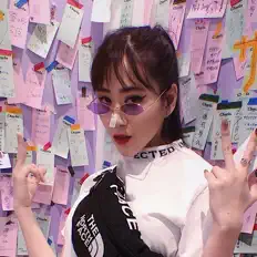 Escucha a Vexii, mira videos musicales, lee su biografía, consulta las fechas de las gira y más.