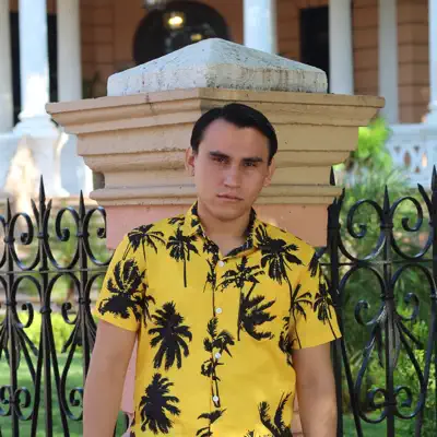 Listen to Alex de los Reyes, watch music videos, read bio, see tour dates & more!