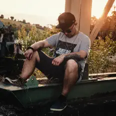 Listen to SilverStar, watch music videos, read bio, see tour dates & more!