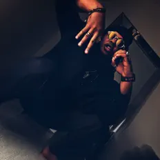 Luister naar King Tonez, bekijk muziekvideo's, lees de bio, bekijk de tourdata, en meer!