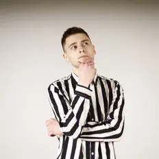 Dengarkan Olan, tonton video musik, baca bio, lihat tanggal tur & lainnya!