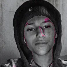 收听 9-Lives、观看音乐视频、阅读小传、查看巡演日期等 ！