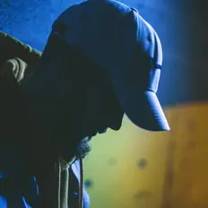 Écoutez BreezyBerg, regardez des vidéoclips, lisez la biographie, consultez les dates de tournée et plus encore !