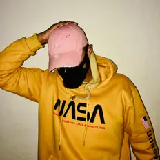 Ascolta YK Paradvse, guarda video musicali, leggi la biografia, vedi le date del tour & altro!