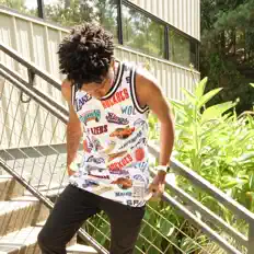 Dengarkan QYB Thrill, tonton video musik, baca bio, lihat tanggal tur & lainnya!