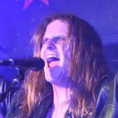 Poslechněte si interpreta Ed Gage, sledujte hudební videa, přečtěte si životopis, podívejte se na data turné a další informace.