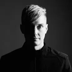 Ouça Ceem, assista a videoclipes, leia a biografia, veja as datas das turnês e mais!