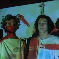 uncle joe सुनें, म्यूज़िक वीडियो देखें, बायो पढ़ें, दौरे की तारीखें और बहुत कुछ देखें!