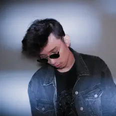 Listen to Ash Aryf, watch music videos, read bio, see tour dates & more!