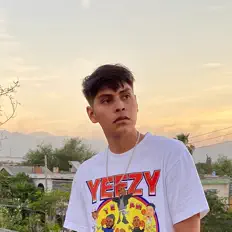 Ascolta Karlos Corona, guarda video musicali, leggi la biografia, vedi le date del tour & altro!