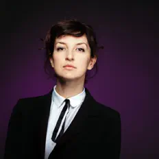 Ouça Emily Stewart, assista a videoclipes, leia a biografia, veja as datas das turnês e mais!