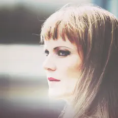 Listen to Elles de Graaf, watch music videos, read bio, see tour dates & more!