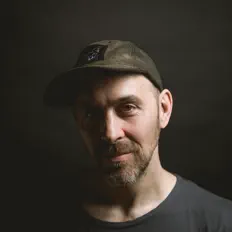 Listen to Josué Beaucage, watch music videos, read bio, see tour dates & more!