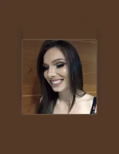 Listen to Laraue, watch music videos, read bio, see tour dates & more!