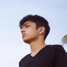 Escucha a Vade, mira videos musicales, lee su biografía, consulta las fechas de las gira y más.