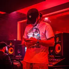 收听 JecWho、观看音乐视频、阅读小传、查看巡演日期等 ！