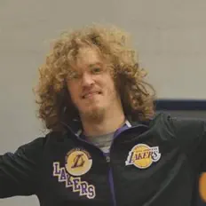 聆聽 Krew Chris、觀看音樂影片、閱讀小傳、查看巡演日期等！