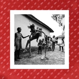 Hustlin' (feat. Drizilik, Cell7, Loah, Mark Crown & Sam Wheat) Osusu