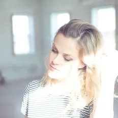 Dengarkan Geneviève Paré, tonton video musik, baca bio, lihat tanggal tur & lainnya!