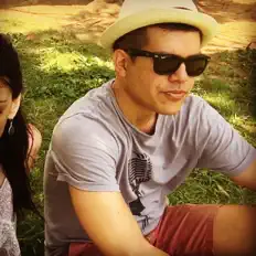 Keith Cuts सुनें, म्यूज़िक वीडियो देखें, बायो पढ़ें, दौरे की तारीखें और बहुत कुछ देखें!