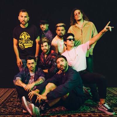 Listen to Lo' Pibitos, watch music videos, read bio, see tour dates & more!