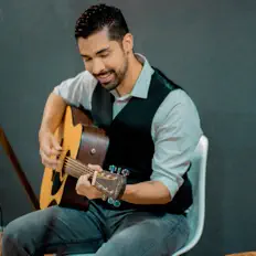 Ouve Emilio Cárdenas, vê vídeos de música, lê a biografia, vê as datas da digressão e muito mais!