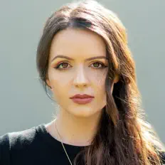 收听 Isabel Higuero、观看音乐视频、阅读小传、查看巡演日期等 ！