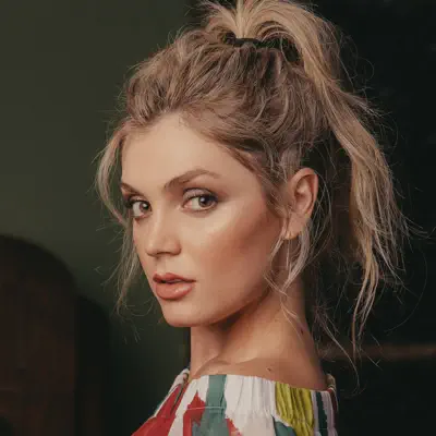Listen to Giulia Guerrini, watch music videos, read bio, see tour dates & more!