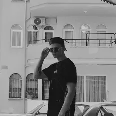 Escucha a TheSAME, mira videos musicales, lee su biografía, consulta las fechas de las gira y más.