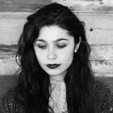 Soapbox Soliloquyを聴いたり、ミュージックビデオを鑑賞したり、経歴やツアー日程などを確認したりしましょう！