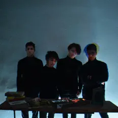 收听 COCO、观看音乐视频、阅读小传、查看巡演日期等 ！