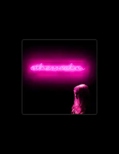 Calicry सुनें, म्यूज़िक वीडियो देखें, बायो पढ़ें, दौरे की तारीखें और बहुत कुछ देखें!