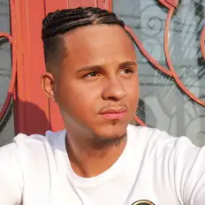Ouça Caszoul, assista a videoclipes, leia a biografia, veja as datas das turnês e mais!