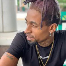 收听 Doughpapi、观看音乐视频、阅读小传、查看巡演日期等 ！