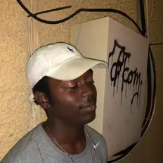 收听 Dustin Savage、观看音乐视频、阅读小传、查看巡演日期等 ！