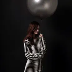 All Eyes सुनें, म्यूज़िक वीडियो देखें, बायो पढ़ें, दौरे की तारीखें और बहुत कुछ देखें!