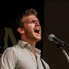 Escucha a Ben-David Warner, mira videos musicales, lee su biografía, consulta las fechas de las gira y más.