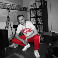 Escucha a L.E.Q, mira vídeos musicales, lee la biografía, consulta fechas de giras y mucho más.