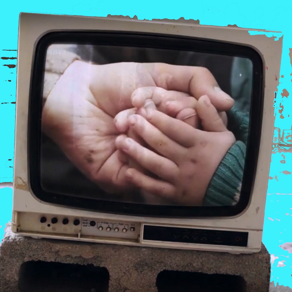 Обложка альбома «Think of Others - Solidarity Project (feat. Norman Issa, Peter Yarrow, Noa Achinoam Nini, Miriam Toukan, Kobi Farhi, Adam Gorlizki, David Broza, Bassam Beroumi, Yossi Zabari & Sameh Saz Zakout) - Single» — Mira Awad